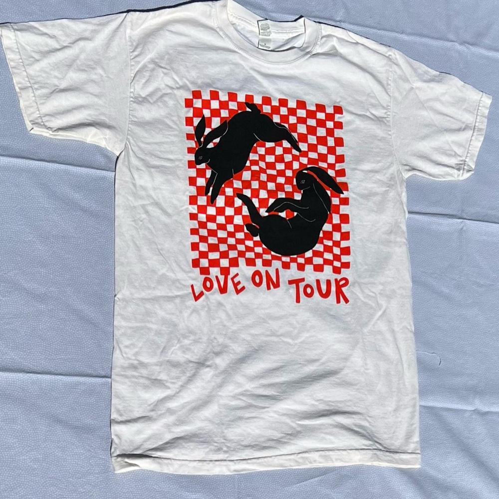 Love on Tour T-Shirt